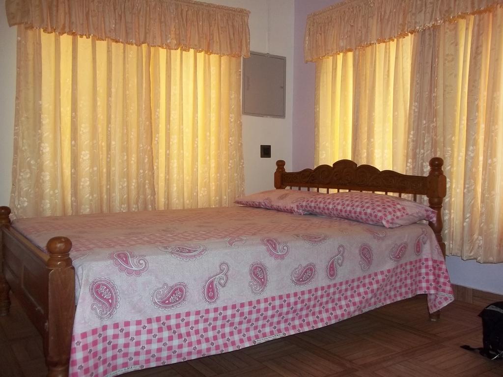 Aroma Home Stay Kochi ภายนอก รูปภาพ