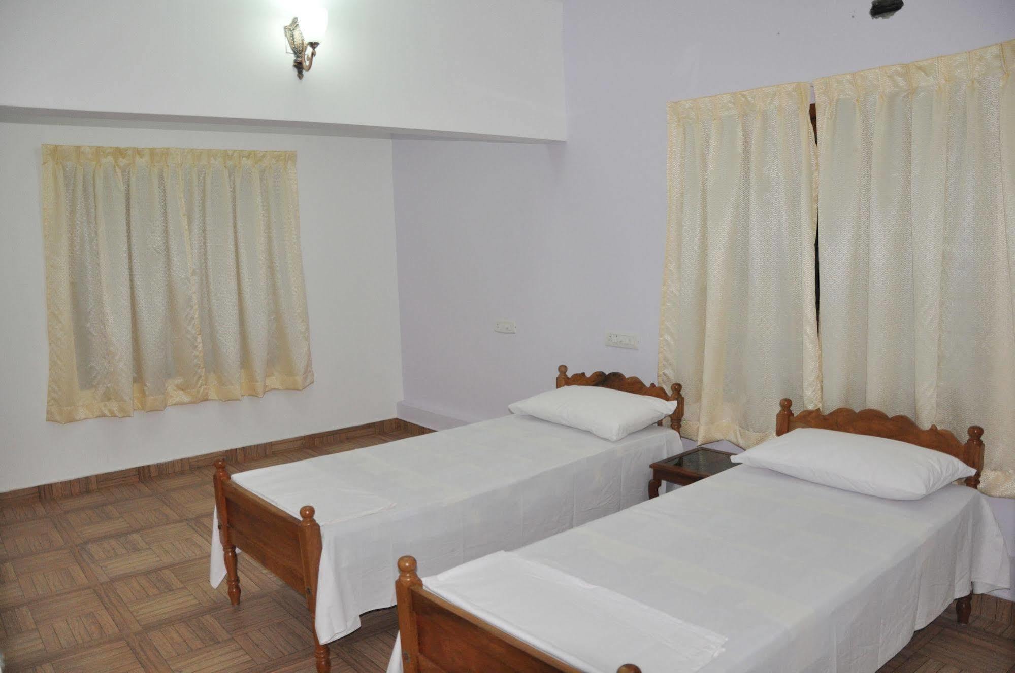 Aroma Home Stay Kochi ภายนอก รูปภาพ