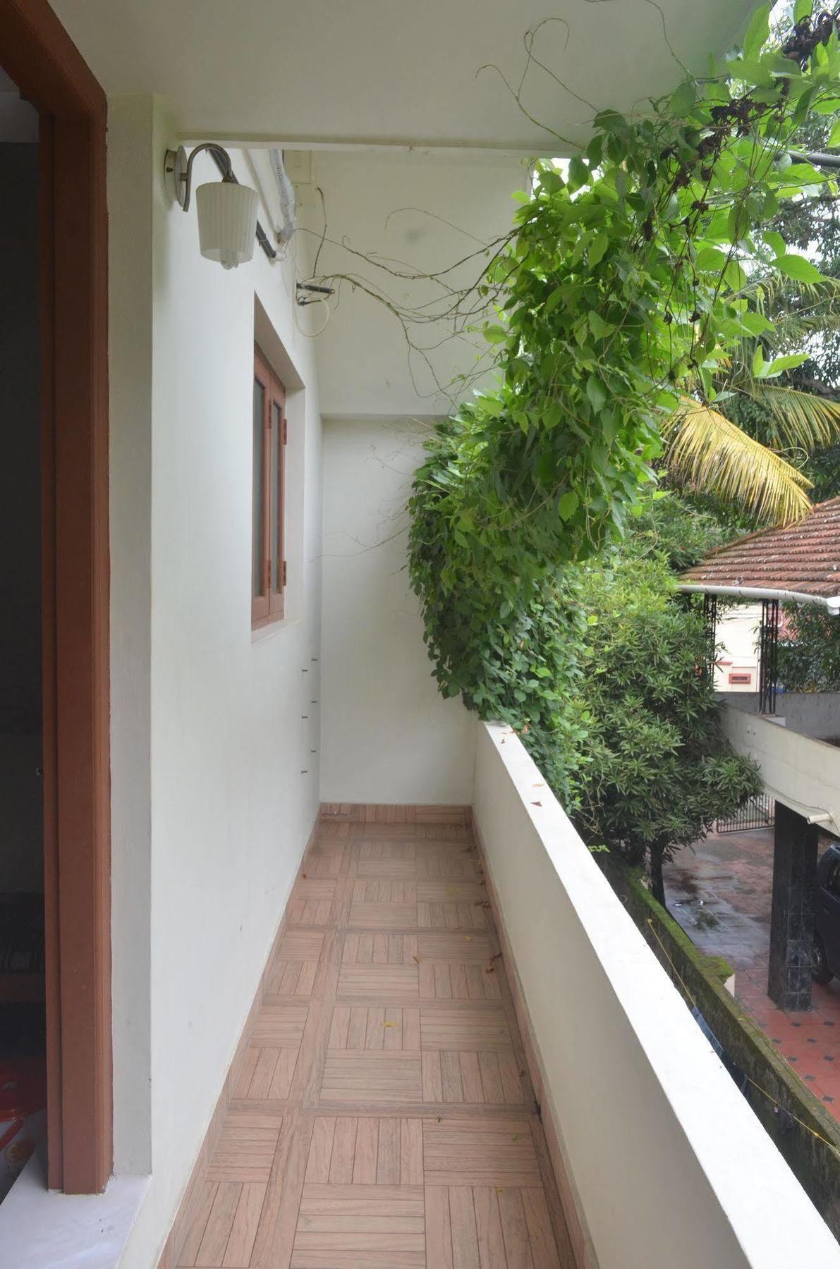 Aroma Home Stay Kochi ภายนอก รูปภาพ